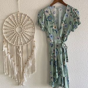 NWOT ASTR the label Floral Dress-Medium